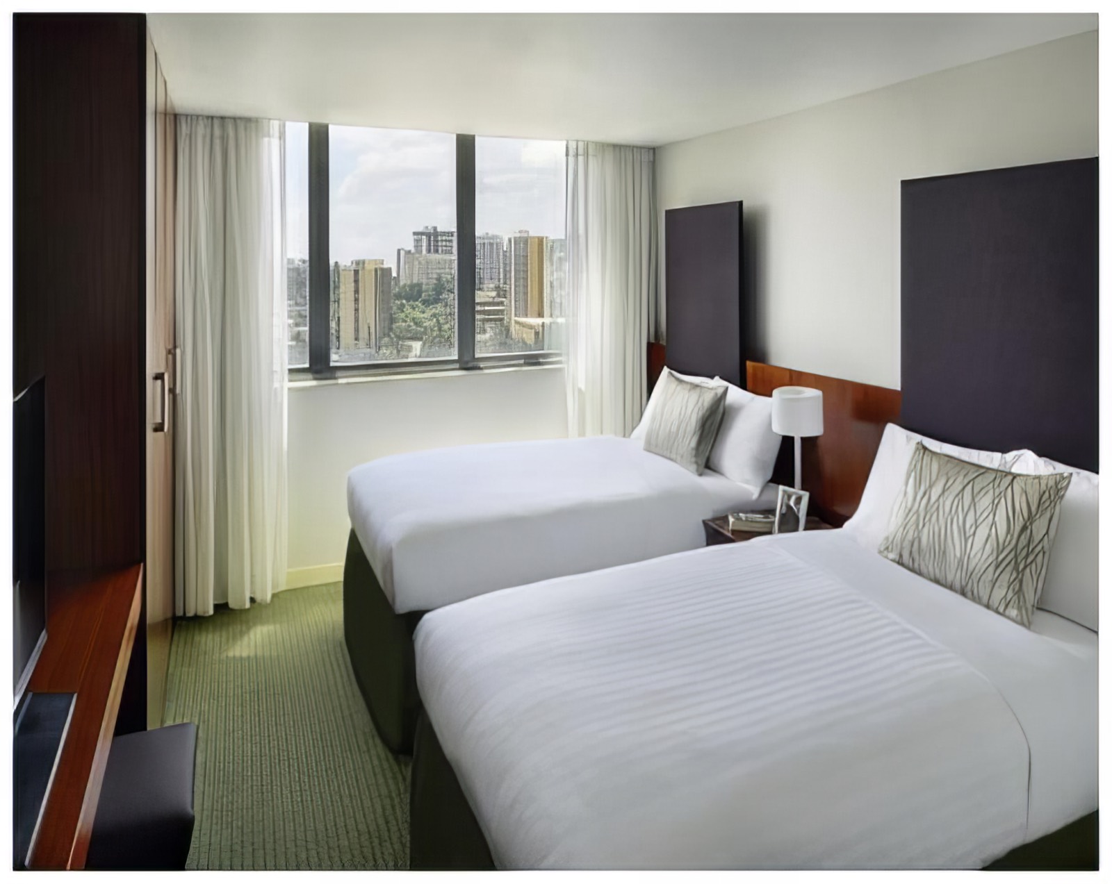 Marriott Executive Apartments gallery view 7